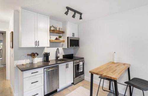 Village of Four Seasons Condo | Lakeshore Hideout - Lakefront & Indoor Pool!