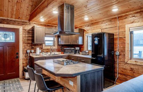 Homer House | Lakeshore Lodging Cabins