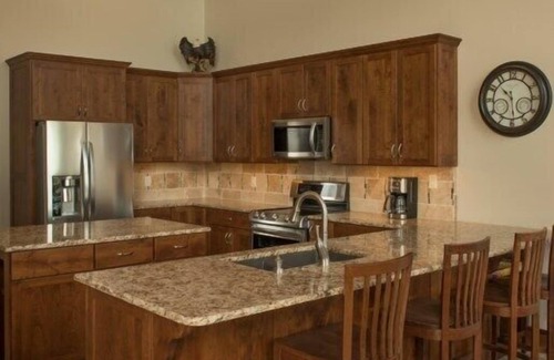 Newport House | Lakeside 7 Bedroom Villa, Fire Pit, Near Gatlinburg!