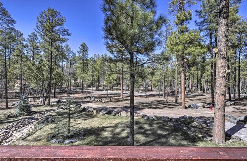 Lakeside Cottage | Lakeside Cabin on 2 Acres w/Fire Pit + Hot Tub!