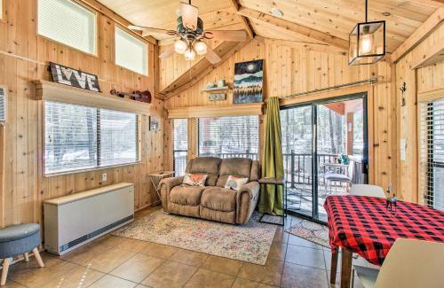 Pinetop-Lakeside House | Lakeside Cabin with Fire Pit about 4 Mi to Show Low Lake