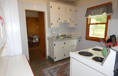 Alden House | Lakeside Cottage on Torch Lake