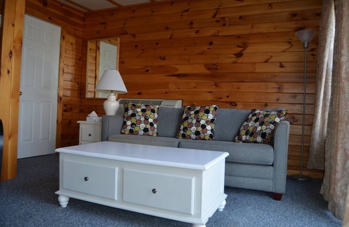 Lake George Cottage | Lakeside Cottage on Lake George
