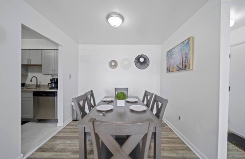 Walled Lake Apartment | Lakeside Escape On Walled Lake with Beach Access New