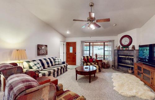 Pinetop-Lakeside House | Lakeside Livin'