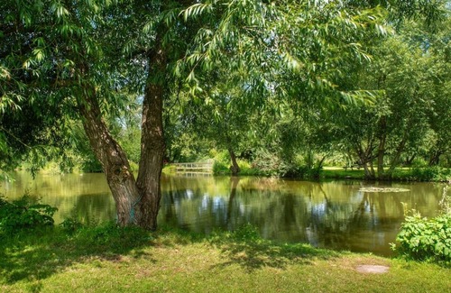 Dilton Marsh Ski Chalet | Lakeside Lodges (Pet)