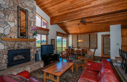 Big Bear Lake House | Lakeside Memories-1858 by Big Bear Vacations