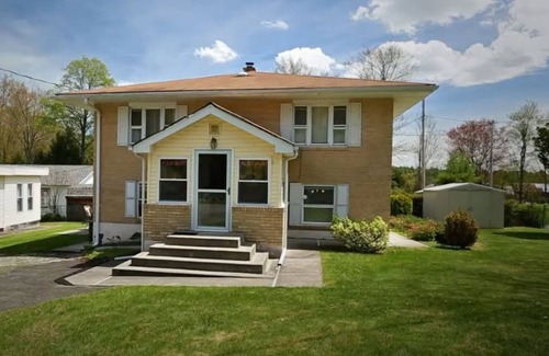 Ellenville House | Lakeside mountain house in the Catskills. Canoeing, fishing, hiking, campfires.