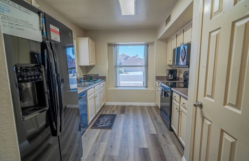 Arrowhead Ranch House | Lakeside & Pool Near All The Fun