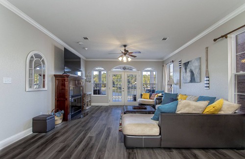 Lakeland Condo | Lakeside Retreat mins to Downtown/Oaklawn