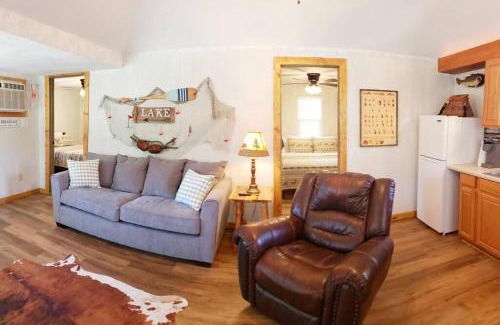 Branson House | Lakeside Retreat - Romantic Cabin - Resort Pool, Dock, Fire Pit!