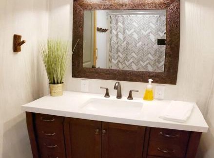 Branson House | Lakeside Retreat - Romantic Cabin - Resort Pool, Dock, Fire Pit!