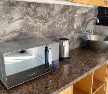 Benoni Apartment | Lakeside Studio Sleeps max 2