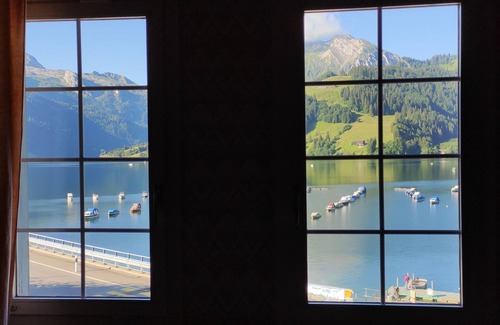 Innerthal Apartment | Lakeside Swiss Chalet 'Fischer's Fritz' - Stunning Wägitalersee Views