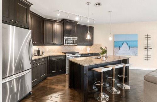 Westbank Condo | Lakeside View, Spacious 3-bedroom condo @ Barona Beach Resort in West Kelowna.