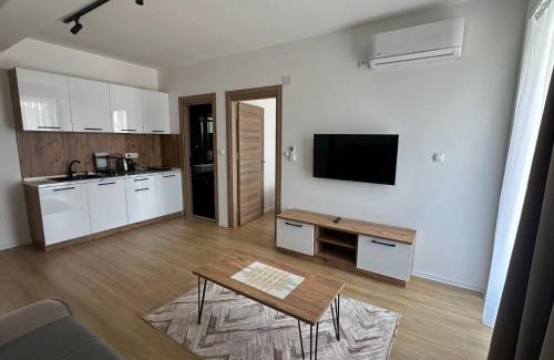 Veles Hotel | Lakeview Apartments