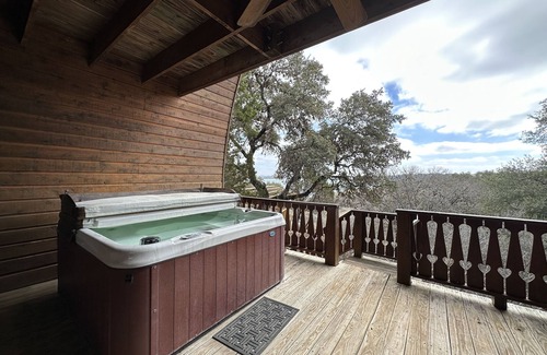 Canyon Lake Cabin | Lakeview Cabin Grand C