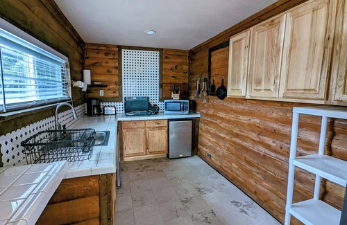 Mammoth Creek Cabin | Lakeview Cabin