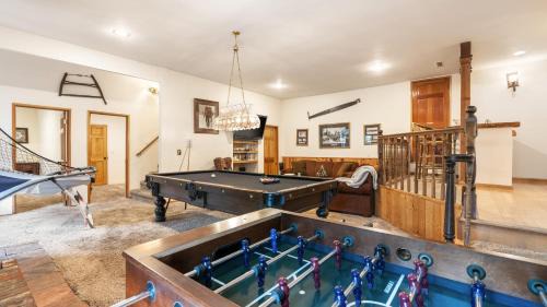Boulder Bay House | Lakeview Cabin w Game Room Deck Near Ski Slopes Trails Sleeps 20 Waterview by AvantStay