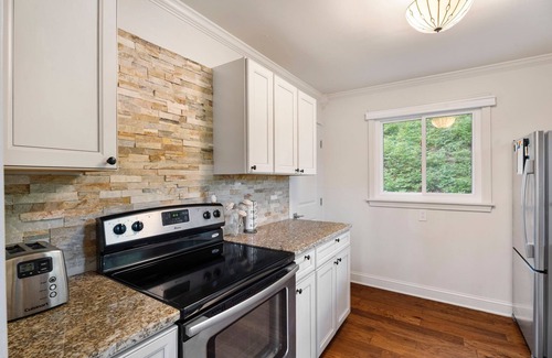 Ithaca House | Lakeview Comfort in Prime Cayuga Spot