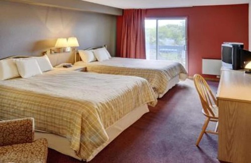 Gimli Hotel | Lakeview Gimli Resort & Conference