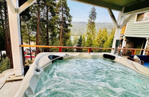 Wishon Apartment | Lakeview Haven - Boat Slip - Dog Friendly - Sleeps 16