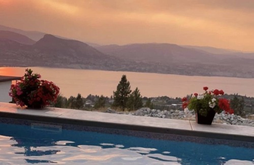 Okanagan-Similkameen Apartment | Lakeview Heated Pool Suite in Naramata Wine Region – 5-Star Rated Stay