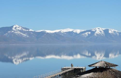 Otesevo Hotel | Lakeview Hotel and Resort