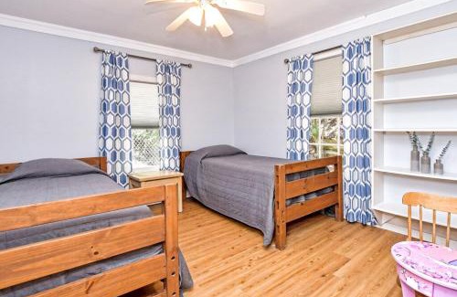 Pedernales Bend House | Lakeview Lodge