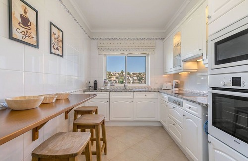 Atalaia Apartment | Lakeview Paradise by LovelyStay