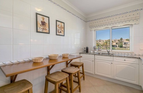 Atalaia Apartment | Lakeview Paradise by LovelyStay