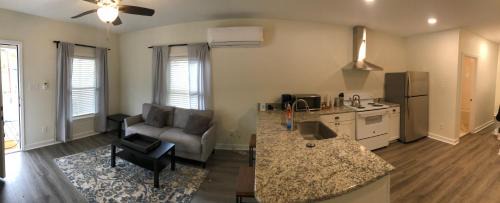 Durham House | Lakewoodlyon Park Renovated Cottage Near Duke 23a