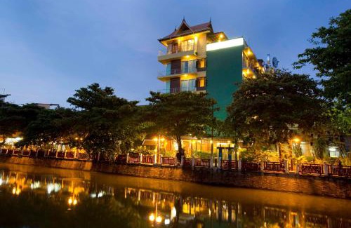 Ban Phan Thom Hotel | Lamphu Tree House Boutique Hotel