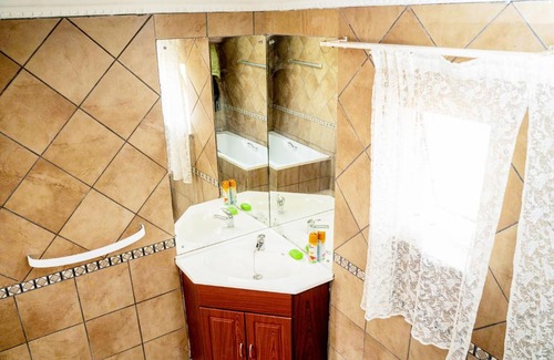 Boksburg House | Lancaster Guest House