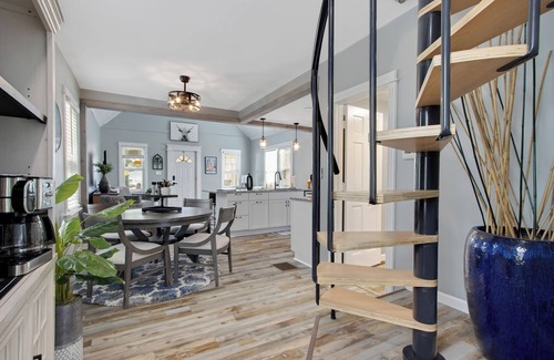 Lancaster House | Lancaster Luxe: Historic meets chic modern retreat, Relax in comfort steps from the village and scen