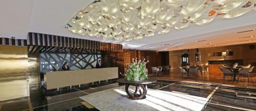 Raouche Hotel | Lancaster Plaza Beirut