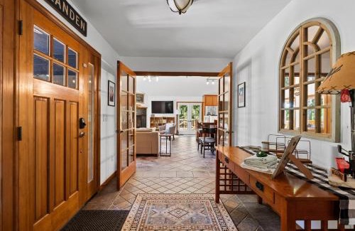 Brightwood House | Landen Lodge - Meredith Lodging