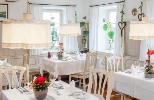 Hartkirchen House | Landgasthof Winbeck