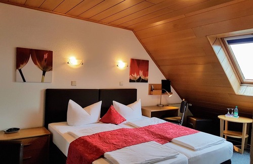 Zilshausen Hotel | Landgasthof Zur Post