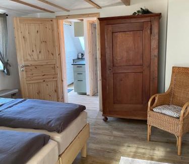 Vestenbergsgreuth Apartment | Landgut Seebühne - Apartment mit Seeblick im Steigerwald