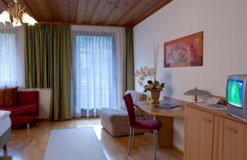 Oberaich House | Landhaus & Camping Pichler