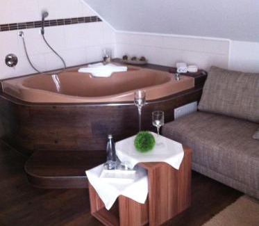 Waldmohr Hotel | Landhaus Waldziegelhütte