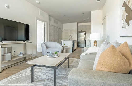 Charlotte Apartment | Landing | Amazing 1BD, Clubhouse, Gym