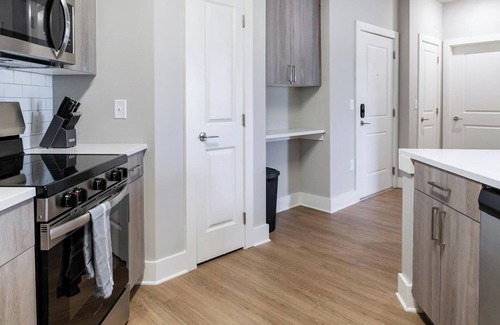 Fort Myers Apartment | Landing | Amazing 1BD, Pool, Clubhouse