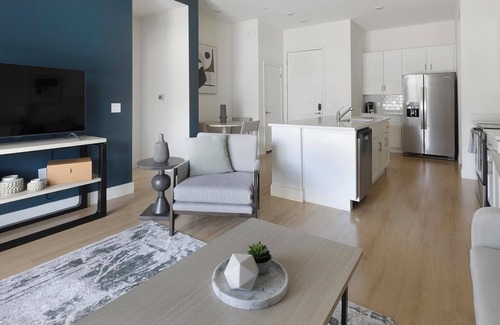 Casas Adobes Apartment | Landing | Amazing 2BD, Pool