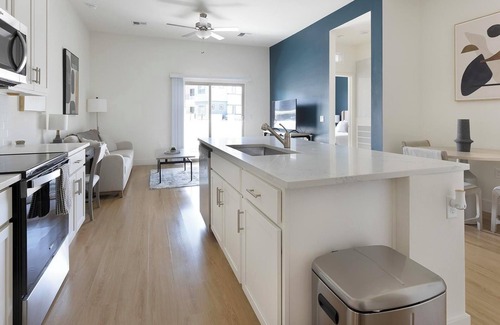 Casas Adobes Apartment | Landing | Amazing 2BD, Pool