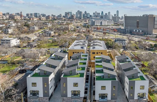 Dallas Apartment | Landing | Amazing 2BD in Downtown Dallas