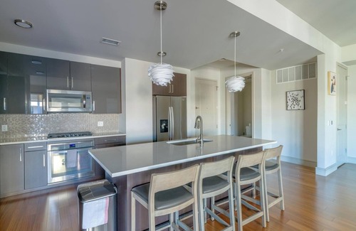 Houston Apartment | Landing | Amazing 2BD, Tennis Court, Pool