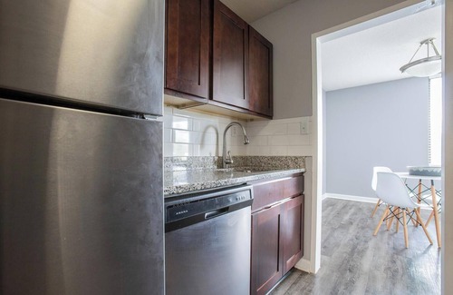 Fort Wayne Apartment | Landing | Amazing Studio, Gym, Pool