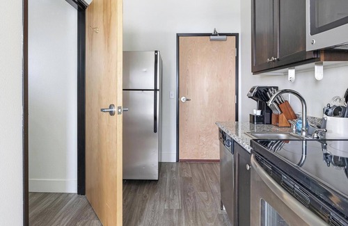 Pearl District Apartment | Landing | Amazing Studio, Gym, Courtyard